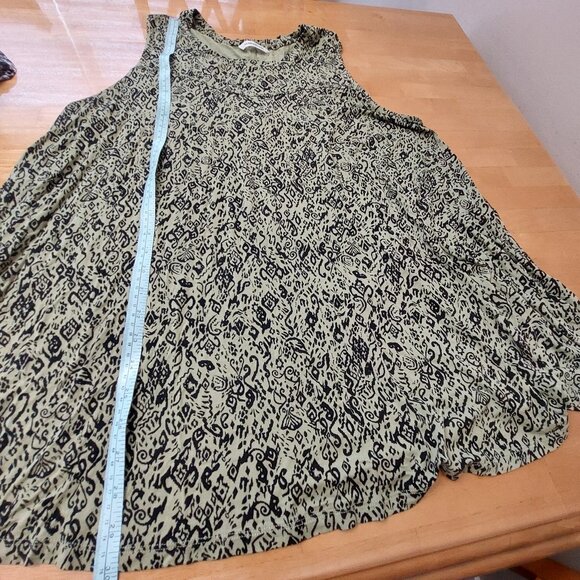 Pennington's Green and Black Patterned Sleeveless Top Scoop Plus Size Womens 1X - Picture 9 of 9